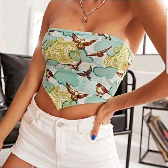 crop top  - Picture 13 of 16